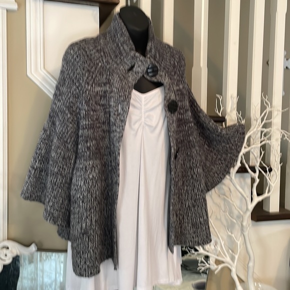 Nine & Co. by Nine West Sweater with Peplum Sleeves and bottom 🥰 - Picture 6 of 10